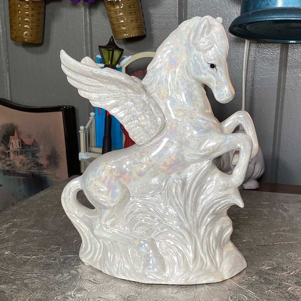 Vintage White Iridescent Pegasus Majestic Clouded Base